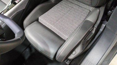 Voitures D'occasion À Ganges | Peugeot 3008 Hybrid 145 Bva E-Dcs6 Allure + Grip Control + Pack 3...