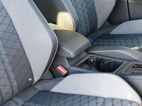 Voitures D'occasion À Ganges | Volkswagen Golf 2.0 Tdi Scr - 150 - Bv Dsg 7 R-Line 1St