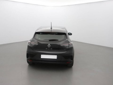 Voitures D'occasion À Ganges | Renault Clio 1.6 E-Tech 145Ch Full Hybrid Evolution - 25