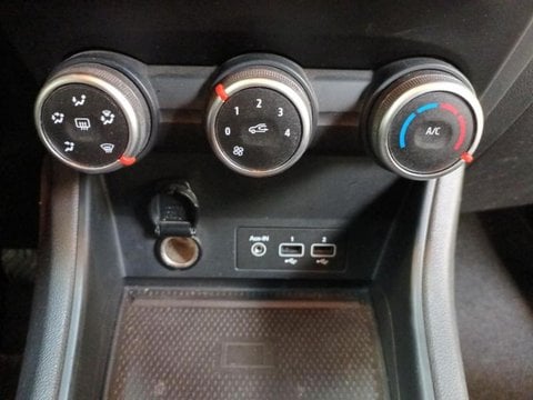Voitures D'occasion À Charleville-Mezieres | Renault Captur Blue Dci 95 Business