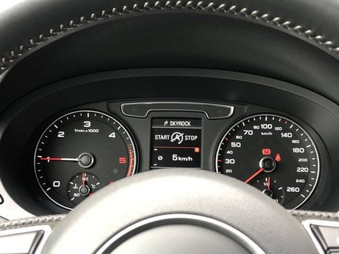 Voitures Occasion Audi Q3 2.0 Tdi 120 Ch Midnight Series À Escalquens