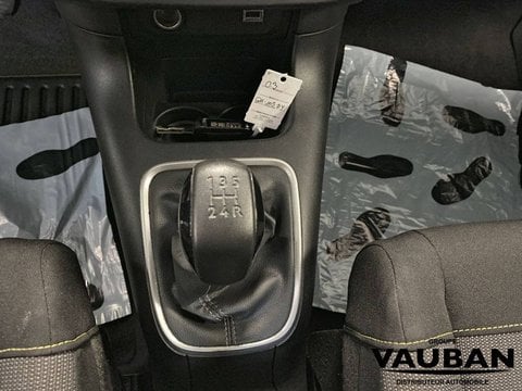 Voitures D'occasion À Les Mureaux | Citroën C3 Iii Puretech 83 S&S Bvm5 Shine