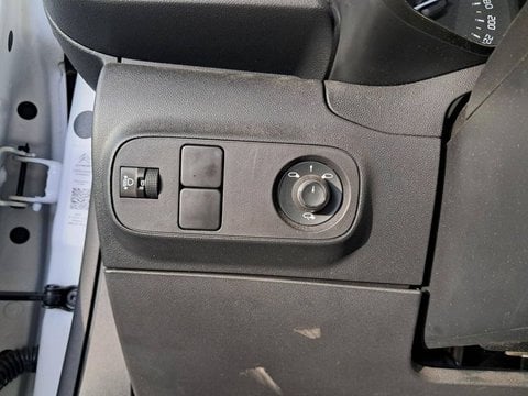 Voitures D'occasion À Les Mureaux | Citroën C3 Iii Puretech 83 S&S Bvm5 Shine