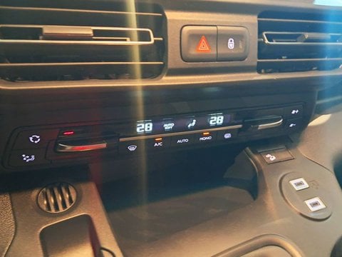Voitures D'occasion À Argenteuil | Peugeot Partner Fgn Diesel 130 Ch M Aut