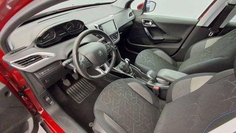 Voitures D'occasion À Chambourcy | Peugeot 2008 Puretech 82Ch S&S Bvm5 Signature