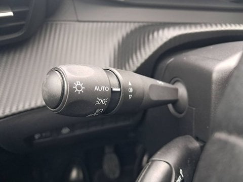 Voitures D'occasion À Argenteuil | Peugeot 2008 Puretech 100 S&S Bvm6 Allure