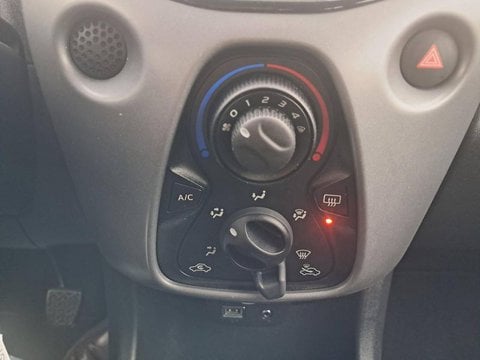 Voitures D'occasion À Argenteuil | Toyota Aygo 1.0 Vvt-I 72Ch X-Play 5P My21