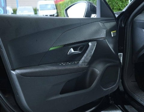 Voitures D'occasion À Chambly | Peugeot 2008 Electrique Ii Electrique 50 Kwh 136 Ch Active