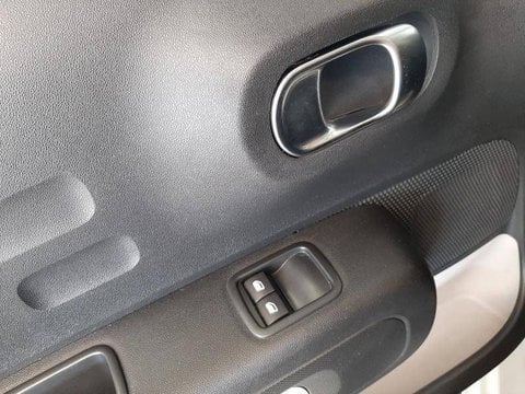 Voitures D'occasion À Saint-Germain-En-Laye | Citroën C3 Iii Puretech 83 S&S Bvm5 Feel Pack