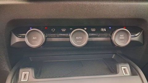 Voitures D'occasion À Les Mureaux | Citroën C4 Iii Puretech 130 S&S Eat8 Shine