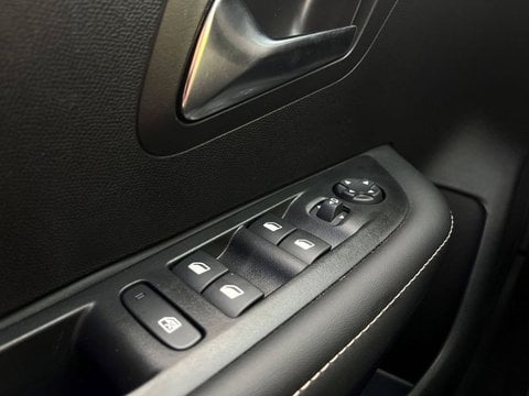 Voitures D'neuves Stock À Chambly | Peugeot 208 Ii 100 S&S Bvm6 Allure