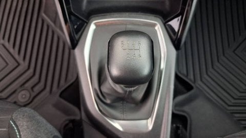 Voitures D'occasion À Buchelay | Peugeot 2008 Ii Puretech 100 S&S Bvm6 Style