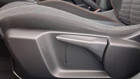 Voitures D'occasion À Buchelay | Peugeot 208 Puretech 75 S&S Bvm5 Active Business