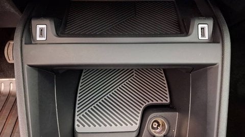 Voitures D'occasion À Les Mureaux | Citroën C4 Iii Puretech 130 S&S Eat8 Shine