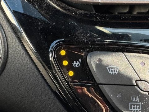 Voitures D'occasion À Argenteuil | Toyota C-Hr 122H Dynamic Business 2Wd E-Cvt + Programme Beyon...