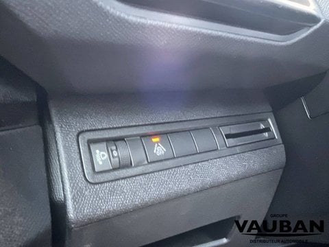 Voitures D'occasion À Chambourcy | Peugeot 3008 Puretech 130Ch S&S Eat8 Allure Pack