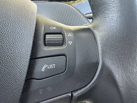 Voitures D'occasion À Chambourcy | Peugeot 208 1.2 Puretech 82Ch Bvm5 Style