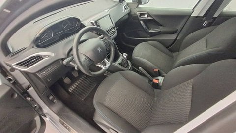 Voitures D'occasion À Chambourcy | Peugeot 208 Puretech 82Ch S&S Bvm5 Signature