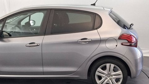 Voitures D'occasion À Chambourcy | Peugeot 208 Puretech 82Ch S&S Bvm5 Signature