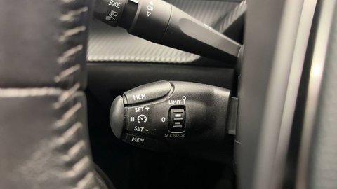 Voitures D'occasion À Buchelay | Peugeot 2008 Ii Puretech 130 S&S Bvm6 Allure