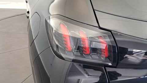 Voitures D'occasion À Sarcelles | Peugeot 208 Ii Puretech 100 S&S Eat8 Allure