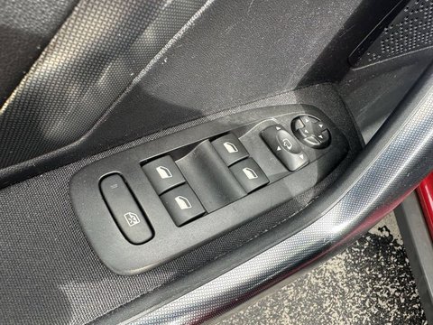 Voitures D'occasion À Chambourcy | Peugeot 2008 1.2 Puretech 130Ch S&S Bvm6 Allure