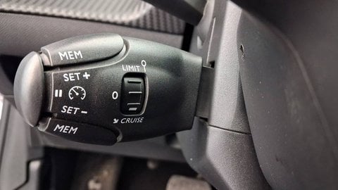 Voitures D'occasion À Saint-Brice-Sous-Forêt | Peugeot 208 Electrique Ii Electrique 50 Kwh 136C...
