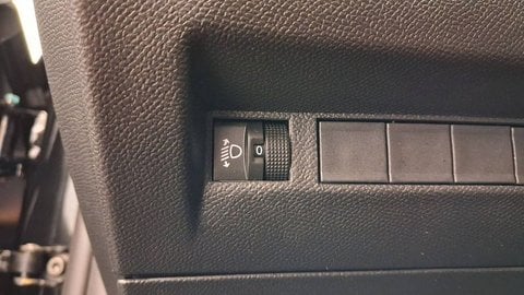 Voitures D'occasion À Les Mureaux | Peugeot 208 Hybrid 110 Ch E-Dcs6 Style