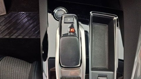 Voitures D'occasion À Montmagny | Peugeot 3008 Ii Hybrid 225 E-Eat8 Allure Pack