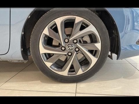 Voitures D'occasion À Sartrouville | Toyota Auris Hsd 136H Design
