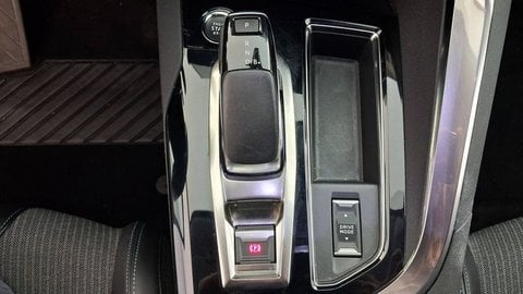 Voitures D'occasion À Les Mureaux | Peugeot 3008 Ii Hybrid 225 E-Eat8 Allure