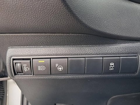 Voitures D'occasion À Argenteuil | Toyota Corolla 122H Dynamic Business + Programme Beyond Zero ...