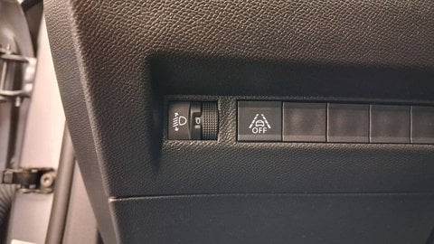 Voitures D'occasion À Saint-Brice-Sous-Forêt | Peugeot 2008 Puretech 130 S&S Bvm6 Allure