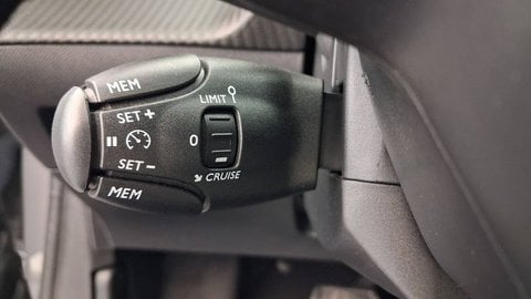 Voitures D'occasion À Argenteuil | Peugeot 208 Hybrid 110 Ch E-Dcs6 Allure