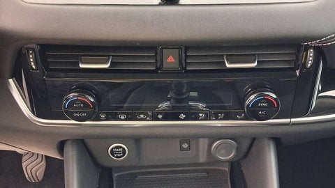 Voitures D'occasion À Osny | Nissan Qashqai Mild Hybrid 140 Ch N-Connecta