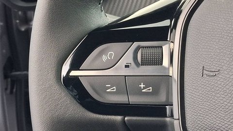 Voitures D'occasion À Chambourcy | Peugeot 2008 Ii Puretech 100 S&S Bvm6 Style