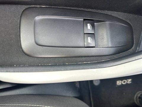 Voitures D'occasion À Herblay | Peugeot 208 Puretech 68Ch Bvm5 Like