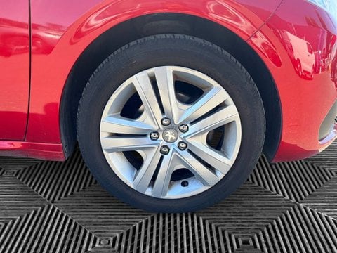 Voitures D'occasion À Herblay | Peugeot 208 Puretech 82Ch S&S Bvm5 Signature
