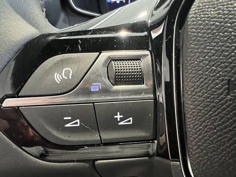 Voitures D'occasion À Buchelay | Peugeot 2008 Ii Hybrid 110 E-Dcs6 Allure
