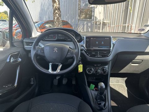 Voitures D'occasion À Chambourcy | Peugeot 208 1.2 Puretech 82Ch Bvm5 Style