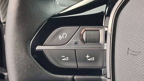 Voitures D'occasion À Buchelay | Peugeot 2008 Ii Puretech 100 S&S Bvm6 Style