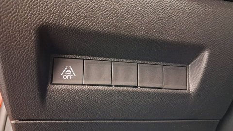 Voitures D'occasion À Les Mureaux | Peugeot 208 Electrique Ii Electrique 50 Kwh 136Ch Gt