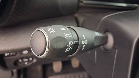 Voitures D'occasion À Buchelay | Citroën C4 Iii Puretech 130 S&S Bvm6 Feel Pack
