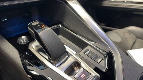 Voitures D'occasion À Buchelay | Peugeot 3008 Ii Hybrid 225 E-Eat8 Gt Pack