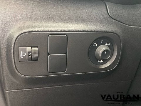 Voitures D'occasion À Gisors | Citroën C3 Iii Puretech 83 S&S Bvm5 Shine