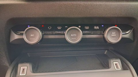 Voitures D'occasion À Les Mureaux | Citroën C4 Iii Puretech 130 S&S Eat8 Shine
