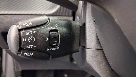 Voitures D'occasion À Buchelay | Peugeot 208 Ii Hybrid 110 Ch E-Dcs6 Style