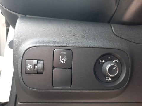 Voitures D'occasion À Gisors | Citroën C3 Iii Puretech 82 S&S Bvm5 Graphic