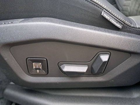 Voitures D'occasion À Argenteuil | Peugeot 3008 Hybrid 136 E-Dcs6 Gt
