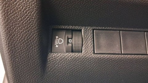 Voitures D'occasion À Les Mureaux | Peugeot 208 Ii Puretech 75 S&S Bvm5 Active